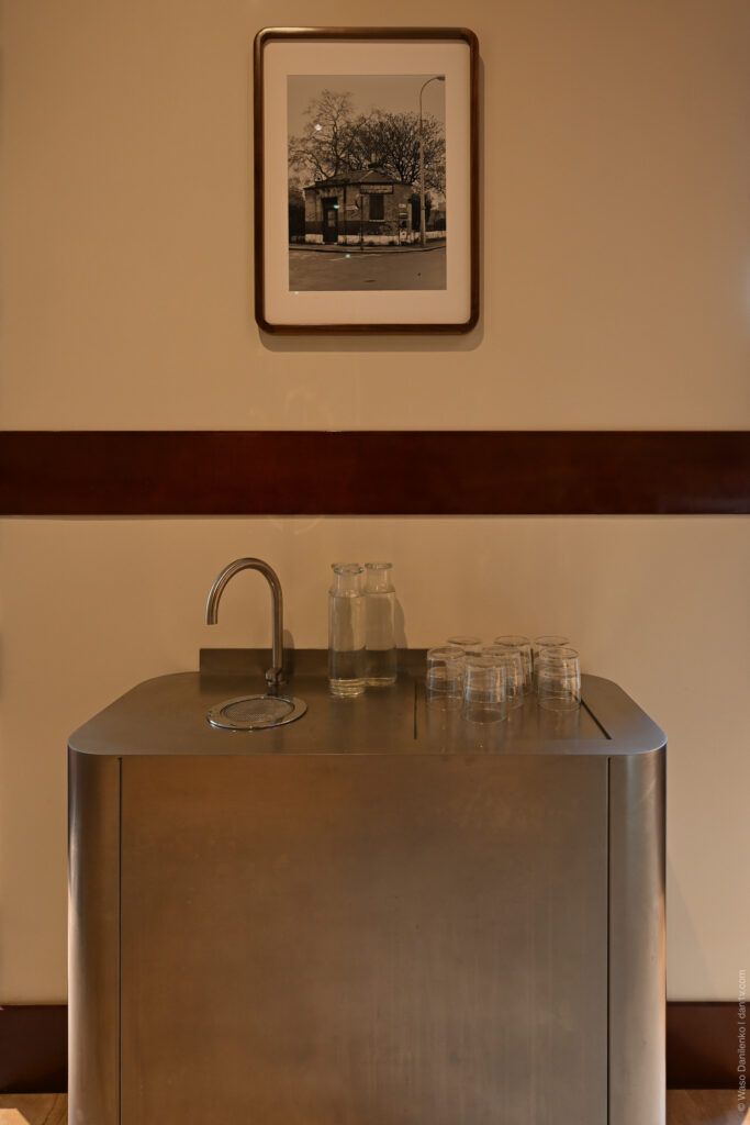 WatchHouse Coffee Shop in the Chrysler Building, New York