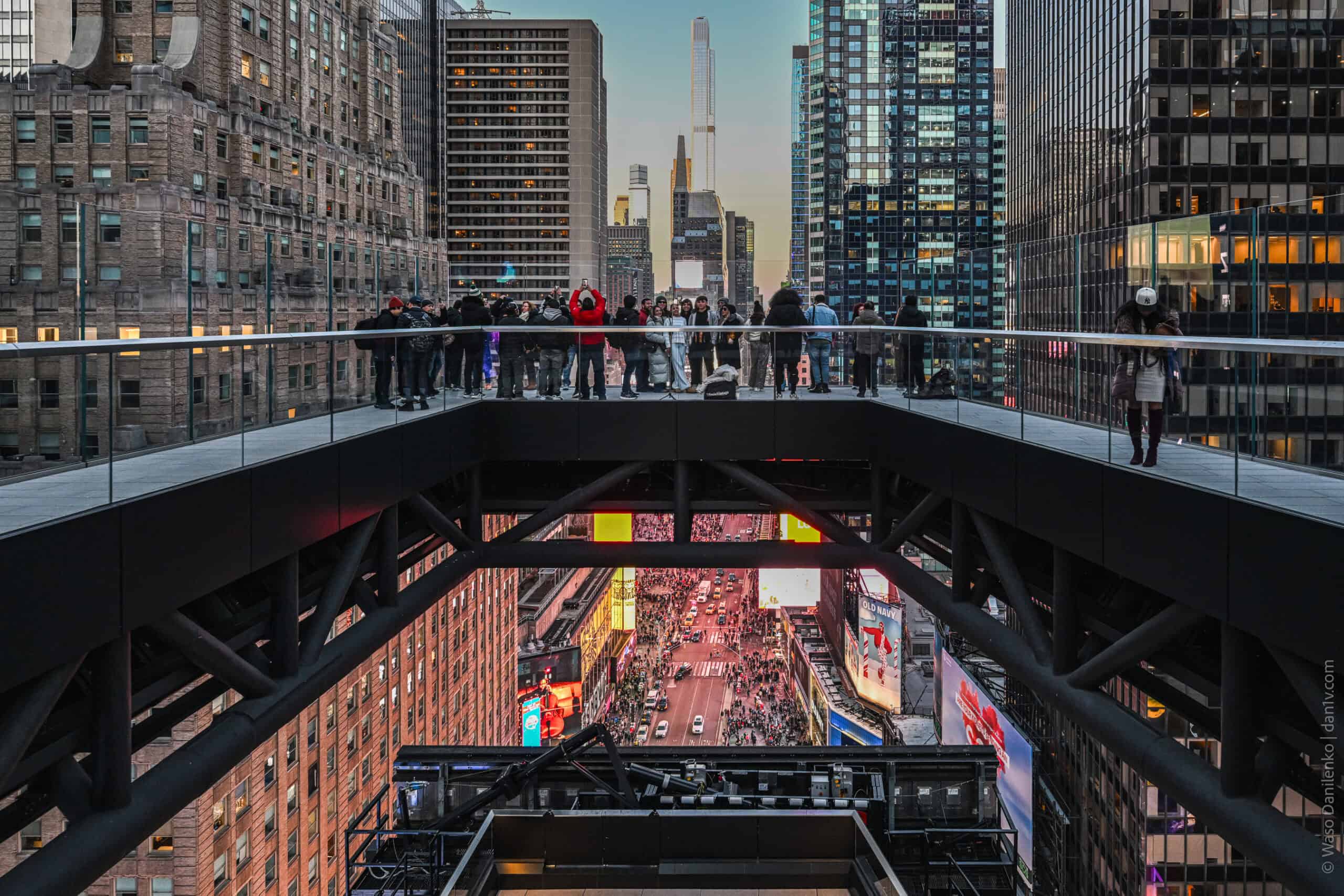 One Times Square New York s Newest Observation Deck NYC MAP COM