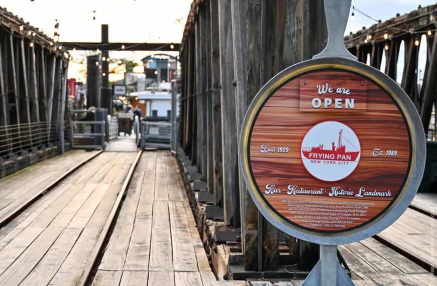 Frying Pan — A Floating Summer Bar & Restaurant in NYC