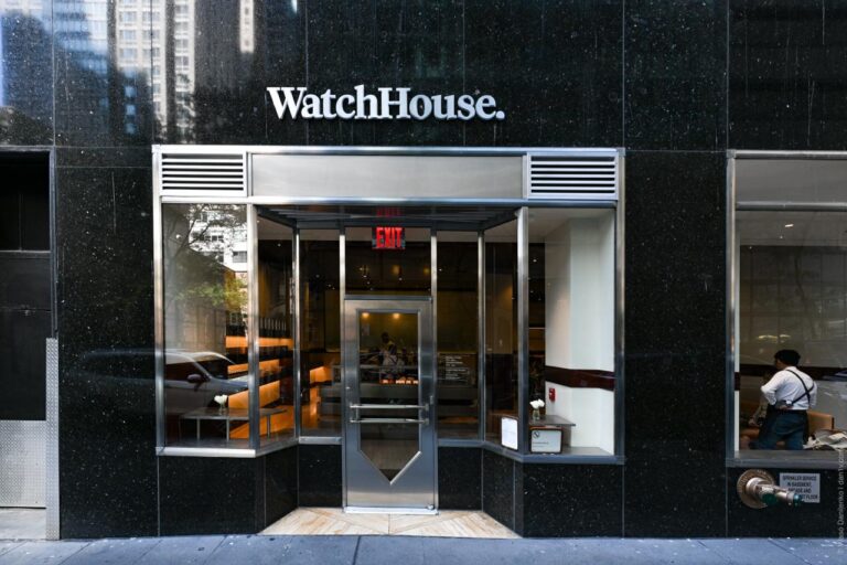 WatchHouse Coffee Shop in the Chrysler Building, New York
