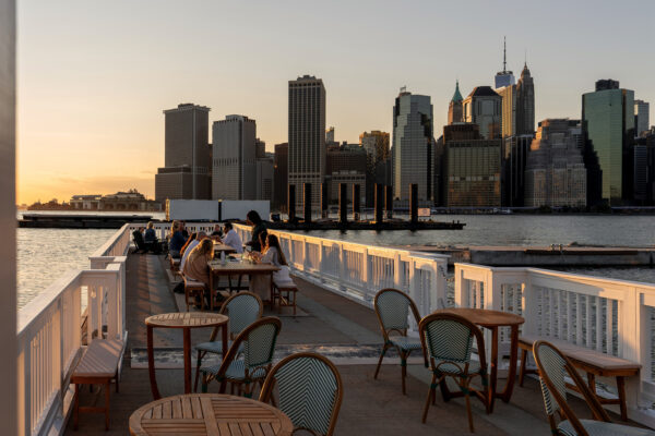 Concrete Shoals: A New Waterfront Bar by the Brooklyn Bridge Concrete Shoals: A New Waterfront Bar by the Brooklyn Bridge