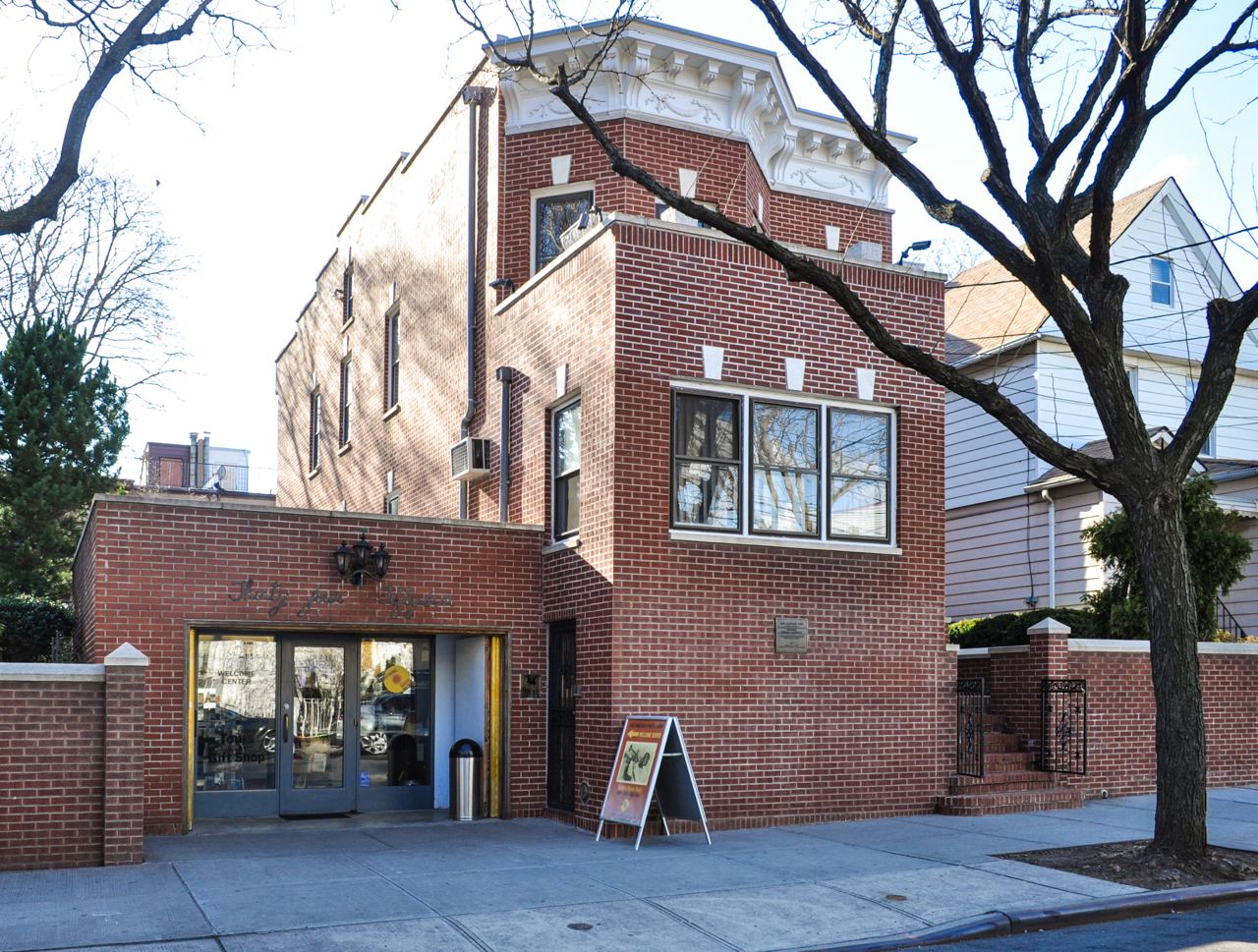 Tour of the Louis Armstrong House in New York