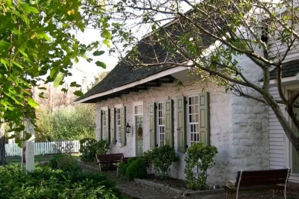 The Vander Ende–Onderdonk House Museum in New York