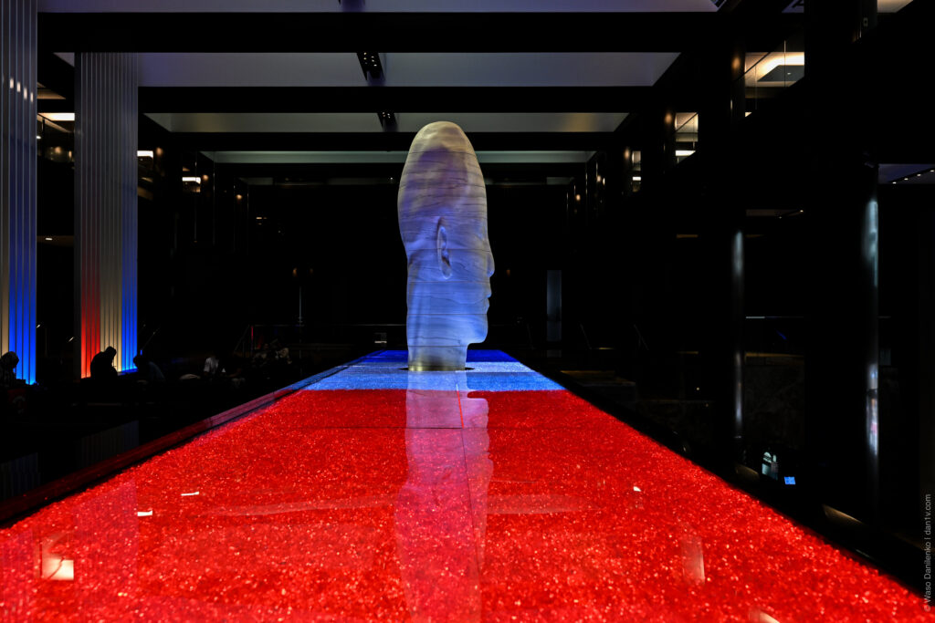 Awilda & Chloe by Jaume Plensa in New York City