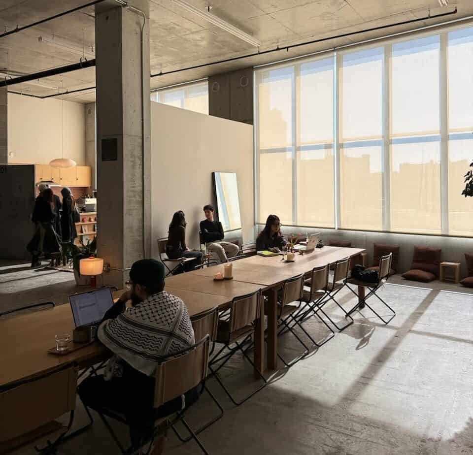 An authentic New York coffee shop LAOBRA CAFÉ