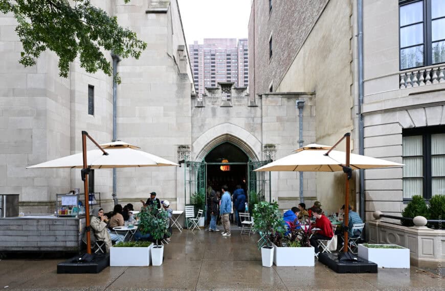 Church of Heavenly Rest Café