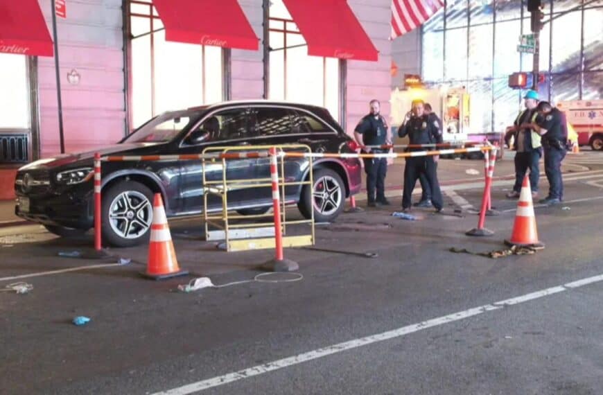 A woman fell into an open manhole in New York